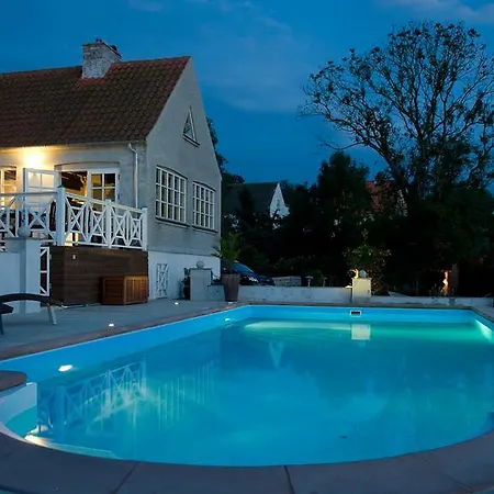 Vang 45 Holiday House
